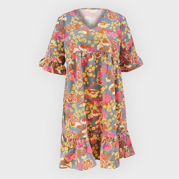 Chic Boho Style Dress - Picture 2 of 4